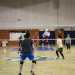 Adolescenti che giocano assieme agli adulti, ex professionisti al fianco di chi a malapena sa fare un bagher e soprattutto ragazzi mischiati alle ragazze.  il variegato mondo della pallavolo amatoriale a Bari, vero e proprio sport "di comitiva" che coinvolge centinaia di appassionati 
